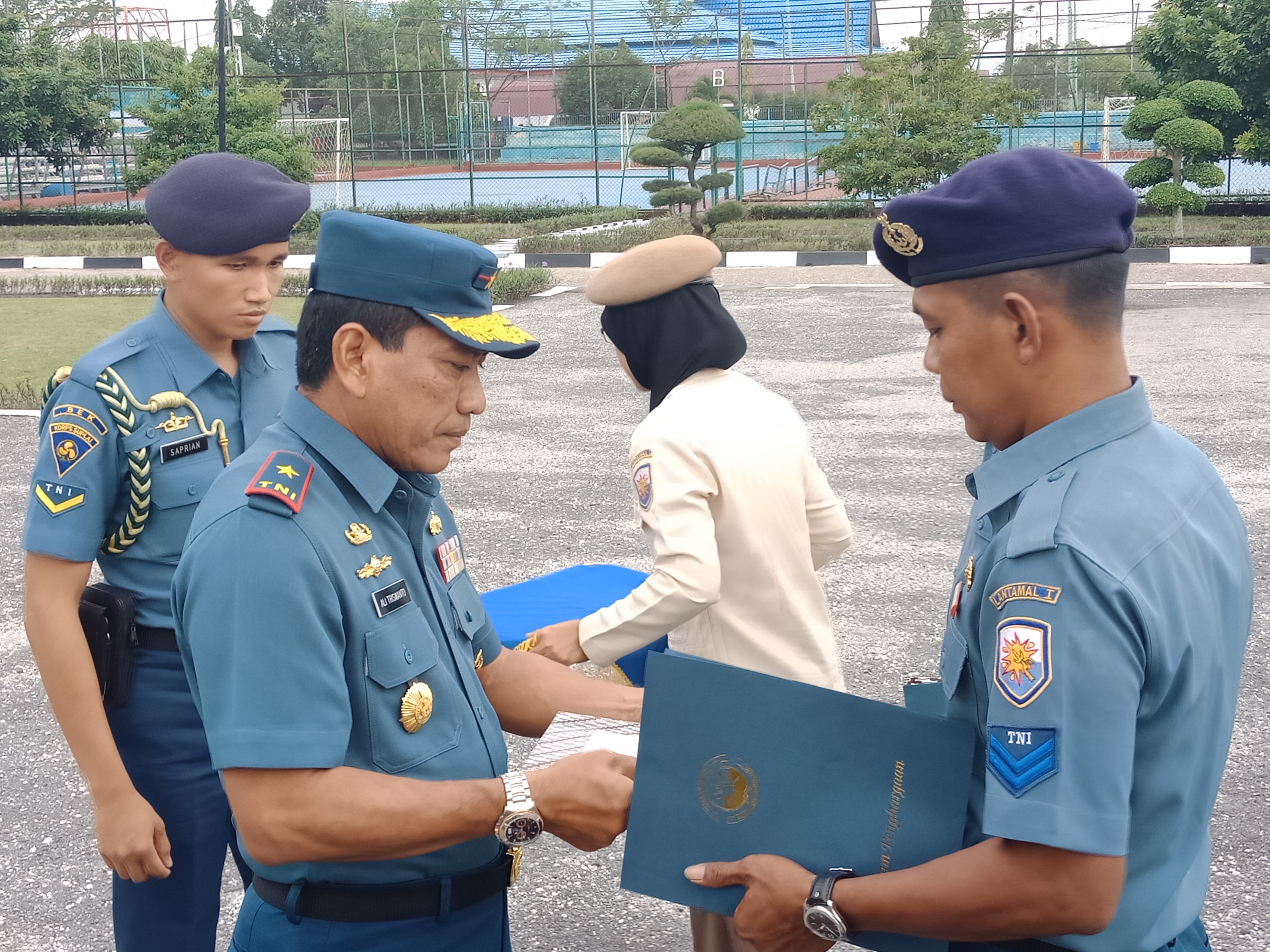 Personel Lanal Dumai Dapat Penghargaan Danlantamal